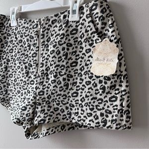 NWT Altar’d State Cream with Black Animal Print Woven Shorts - Zipper Front Sz M